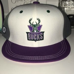 Milwaukee bucks hat